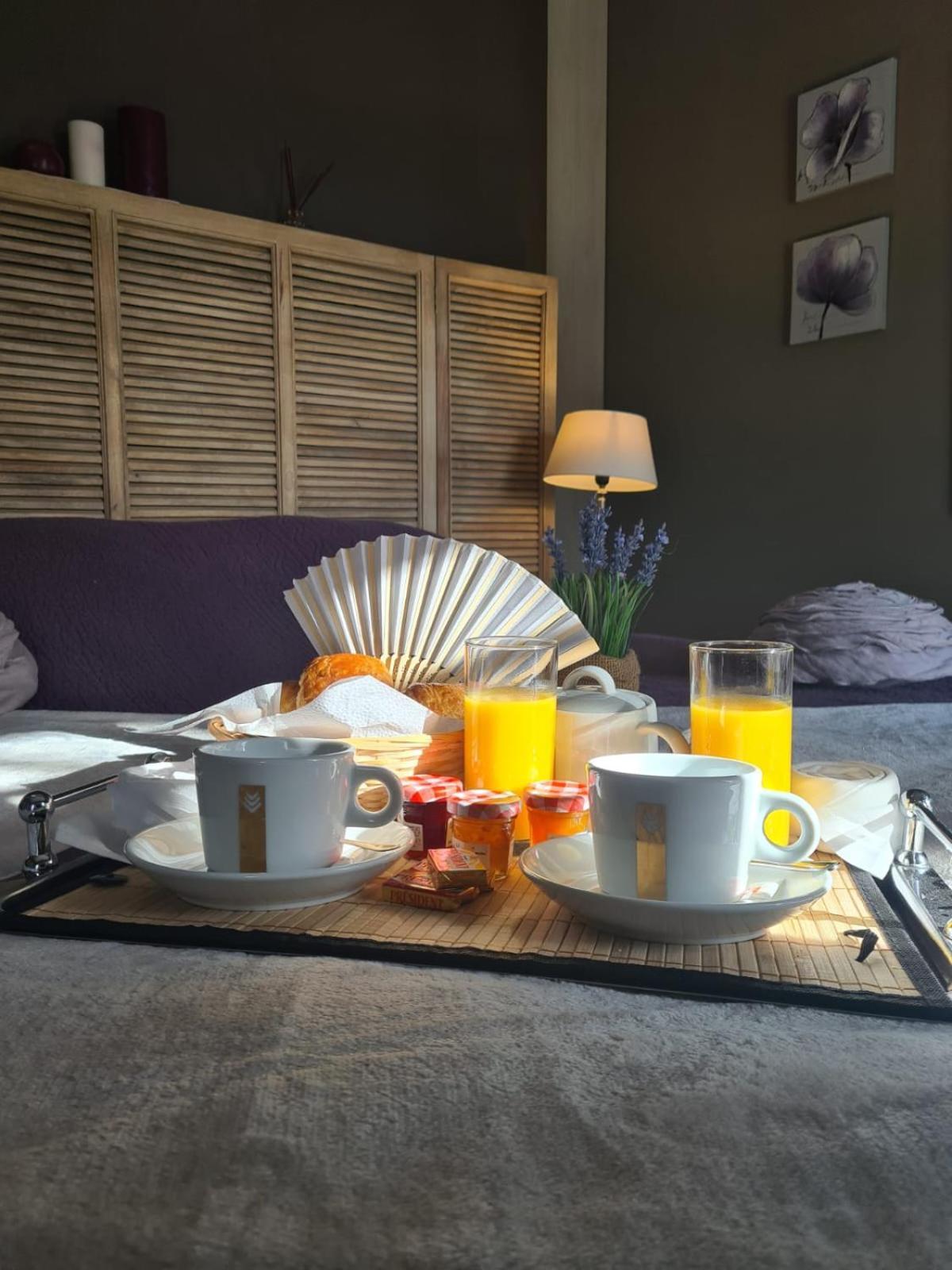 Bed and Breakfast Domaine De La Baratonne La Garde  Esterno foto
